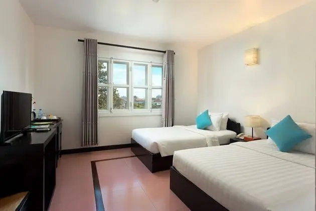 Deluxe Twin Room - One way pick-up