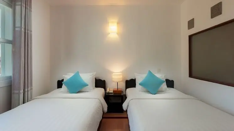 Deluxe Twin Room - One way pick-up