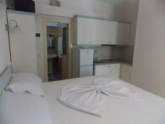 Comfort Tek Büyük Yataklı Oda