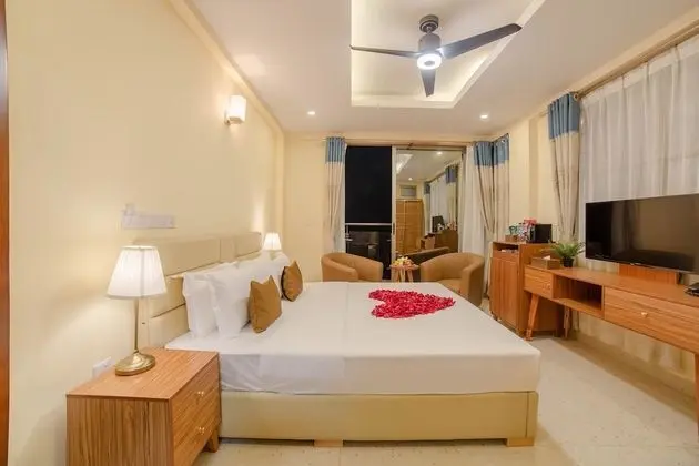 Deluxe Oda, Balkon, Deniz Manzaralı (Queen)