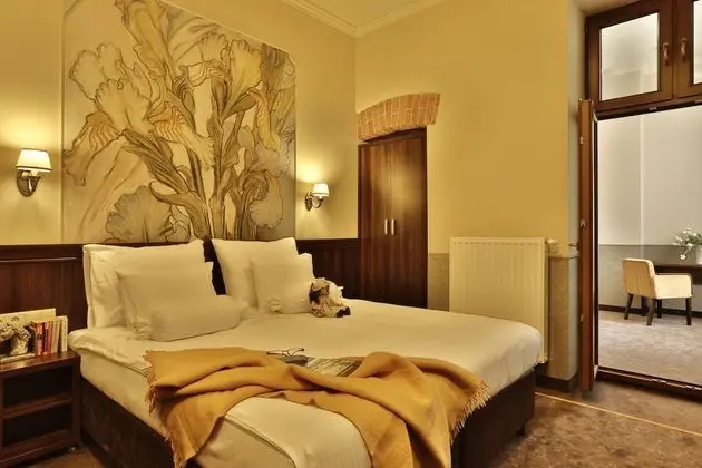 Deluxe Tek Büyük Yataklı Oda