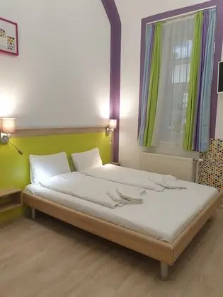 Stüdyo (Medium Studio)