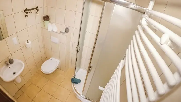Standard Tek Büyük Yataklı Oda