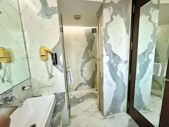 Premium Tek Büyük veya İki Ayrı Yataklı Oda