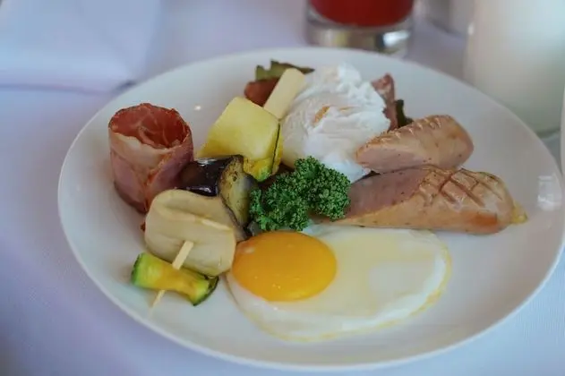 Family Ev (Breakfast for 4 included)