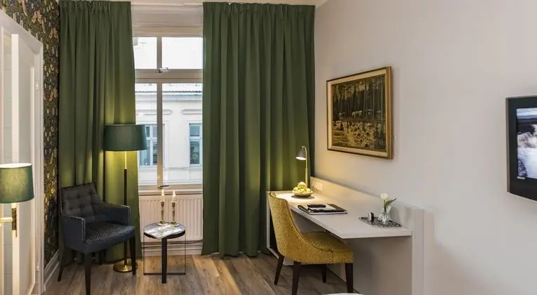 Classic Tek Büyük Yataklı Oda