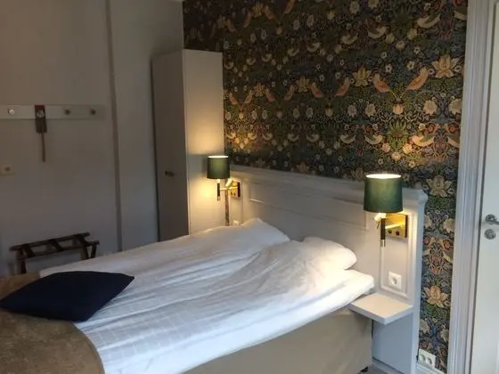 Classic Tek Büyük Yataklı Oda