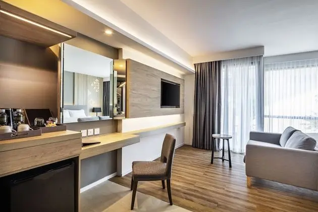 Grand Deluxe Room