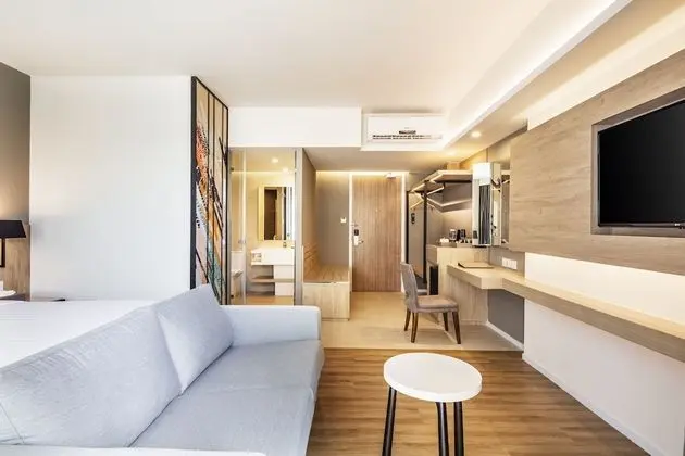 Grand Deluxe Room