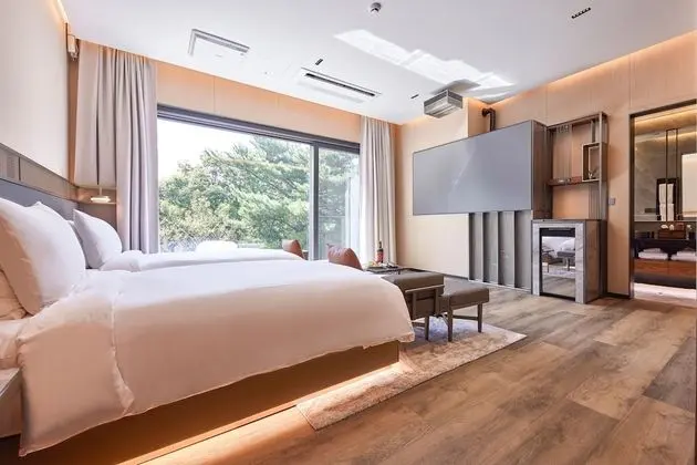 Hill (New Wing) - Deluxe Twin Room