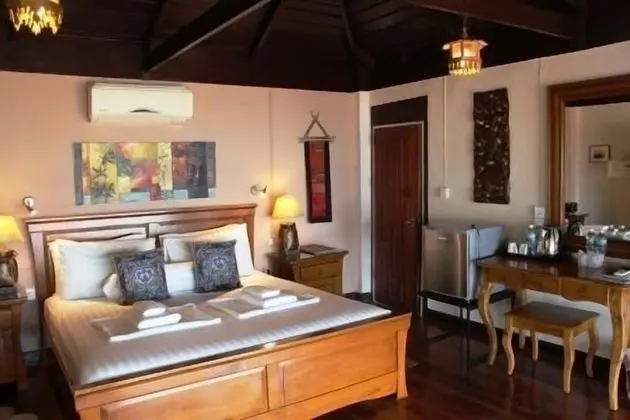 Beach House Room / Upstairs