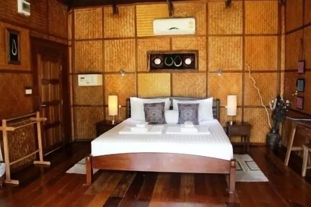 Superior Bungalow
