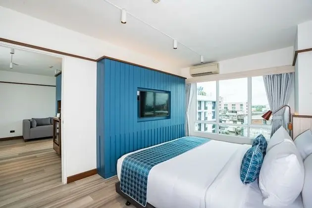 Grand Corner Suite