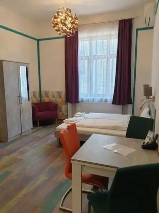 Stüdyo (Large Studio)