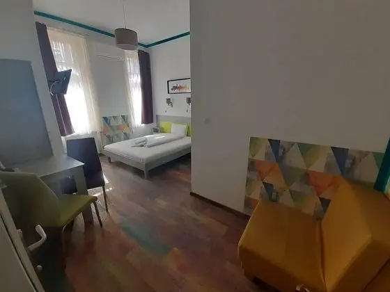 Stüdyo (Medium Studio)