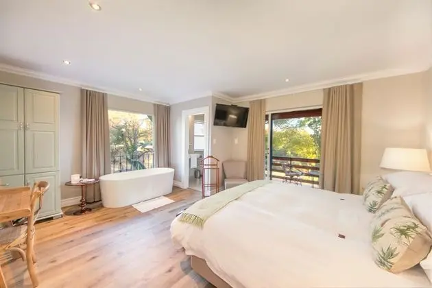 Honeymoon Suite