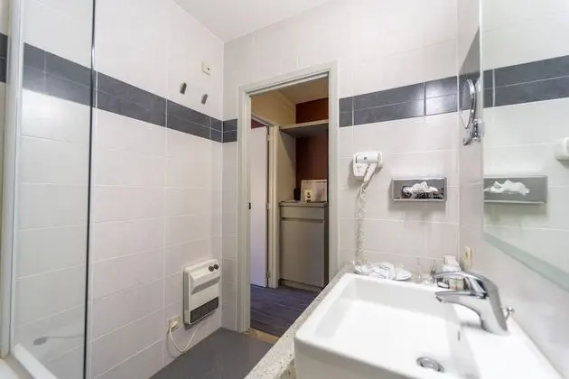 Standard Tek Büyük veya İki Ayrı Yataklı Oda