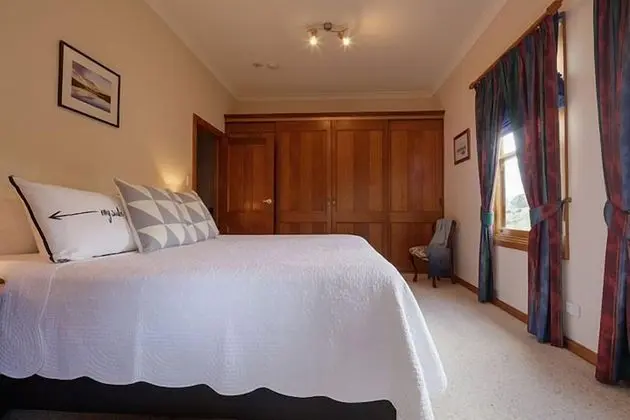 Tek Büyük veya İki Ayrı Yataklı Oda (Sassafras Room)