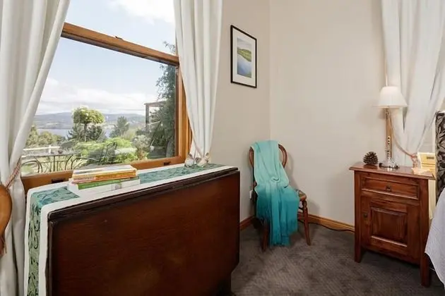 Tek Büyük veya İki Ayrı Yataklı Oda (Silver Wattle Room)