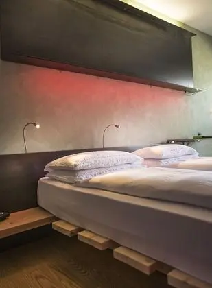 Tek Büyük Yataklı Oda, Göl Manzaralı (ambient)