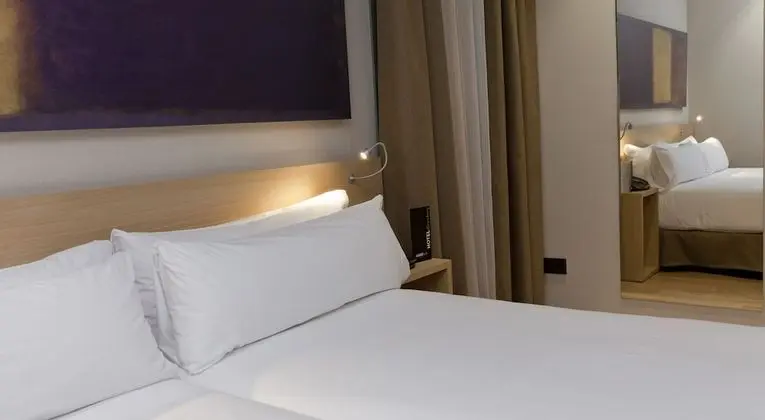 Comfort Tek Büyük veya İki Ayrı Yataklı Oda, Balkon, Şehir Manzaralı