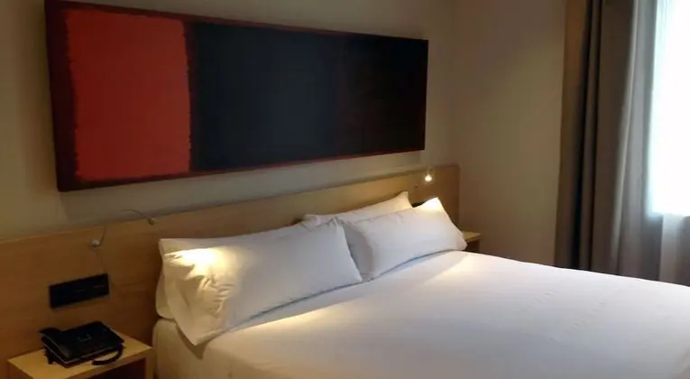 Comfort Tek Büyük veya İki Ayrı Yataklı Oda, Balkon, Şehir Manzaralı