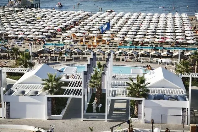 Classic Dört Kişilik Oda