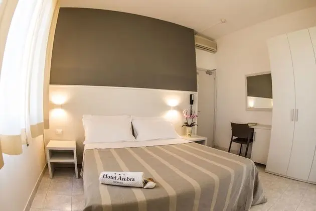 Classic Tek Büyük Yataklı Oda