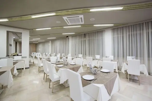 Classic Tek Büyük Yataklı Oda