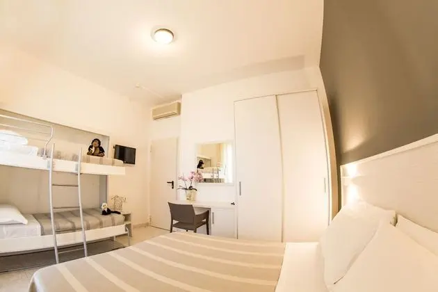 Classic Tek Büyük Yataklı Oda