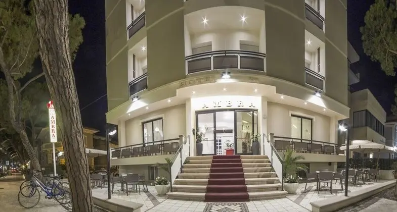 Classic Tek Büyük Yataklı Oda