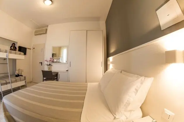 Classic Üç Kişilik Oda, Balkon