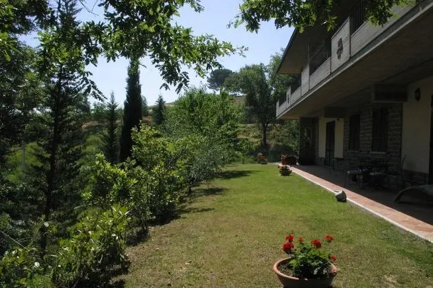 Comfort Apart Daire, 2 Yatak Odası, Mutfak, Bahçeli