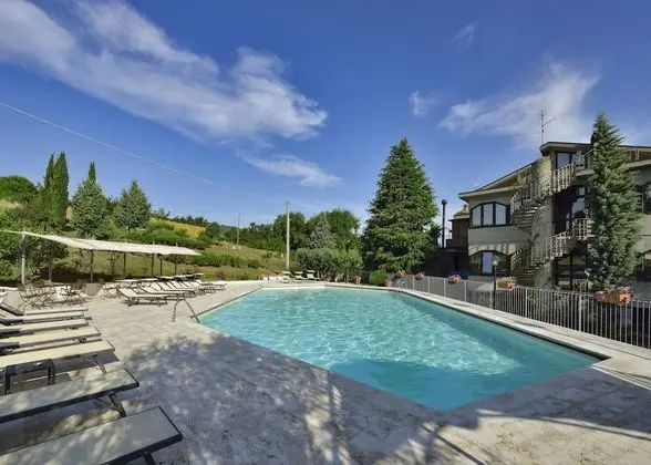 Comfort Apart Daire, 2 Yatak Odası, Mutfak, Bahçeli