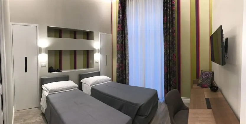 Deluxe Tek Büyük veya İki Ayrı Yataklı Oda