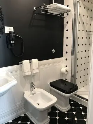 Deluxe Tek Büyük veya İki Ayrı Yataklı Oda