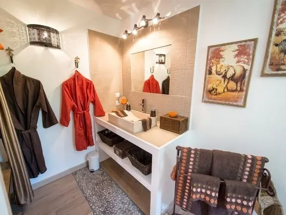 Deluxe Tek Büyük Yataklı Oda, Özel Banyo