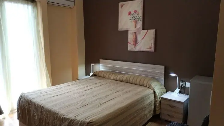 Tek Büyük Yataklı Oda, Balkon