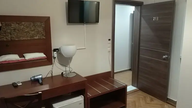 Tek Büyük Yataklı Oda, Balkon