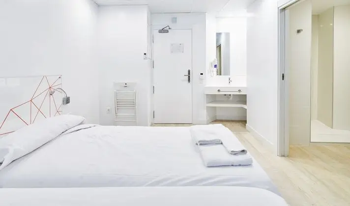 Tek Büyük Yataklı Oda, Balkon