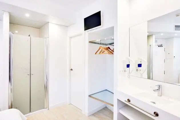 Tek Büyük Yataklı Oda, Balkon