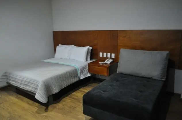 Tek Kişilik Oda, 1 Çift Kişilik Yatak