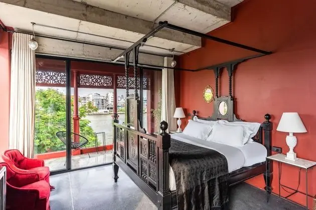 Riverside Suite