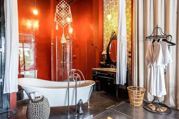 Riverside Suite