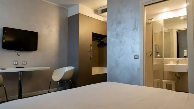 Superior Tek Büyük Yataklı Oda