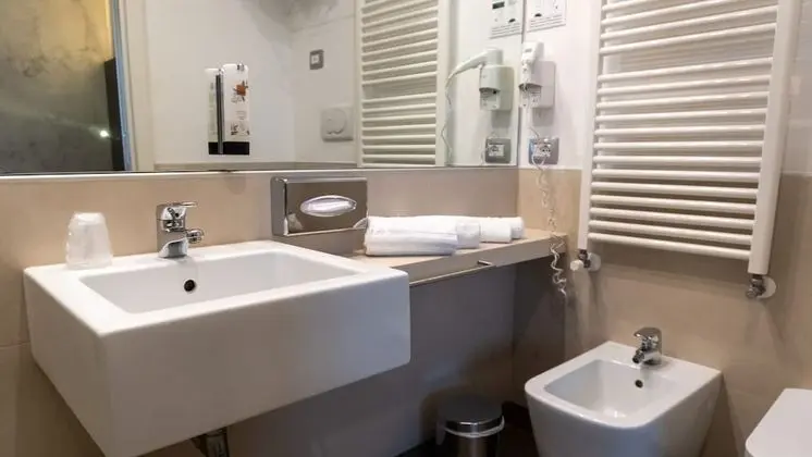 Superior Tek Büyük Yataklı Oda