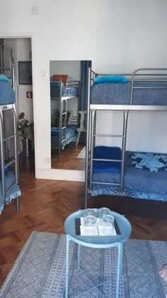 Family Dört Kişilik Oda, Ortak Banyo (Azul)