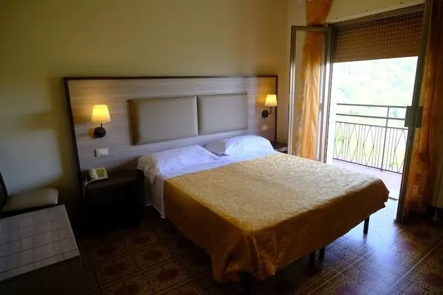 Comfort Tek Büyük veya İki Ayrı Yataklı Oda, Balkon