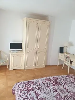 Luxury Tek Büyük Yataklı Oda