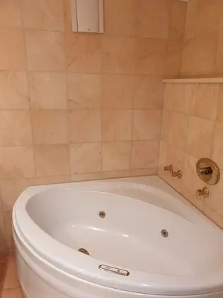 Luxury Tek Büyük Yataklı Oda